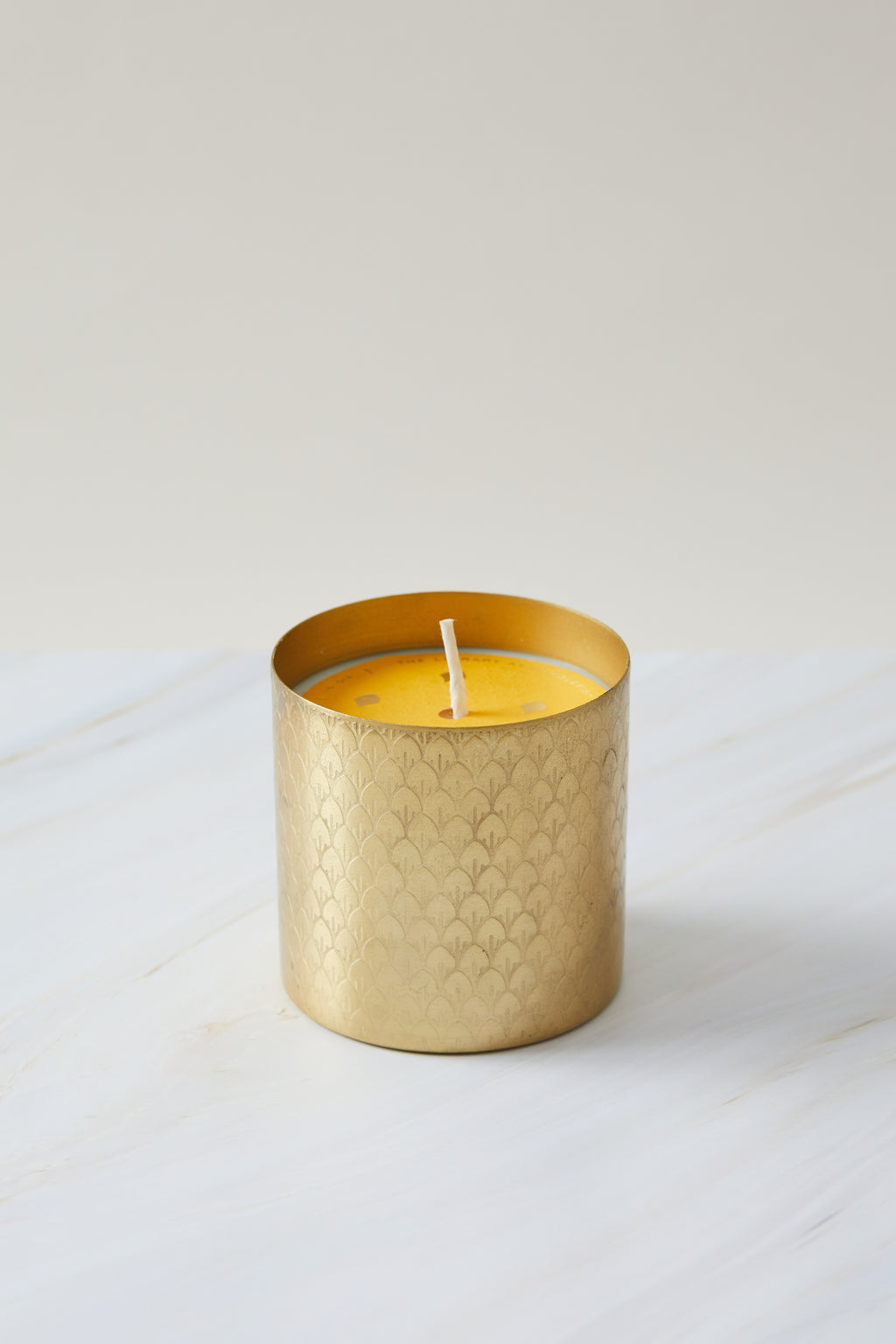 No. 12 Engraved Scales Candle 9 oz - Yellow
